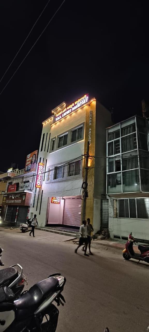 V R S Luxury Ac Dormitory Mysore Exterior foto