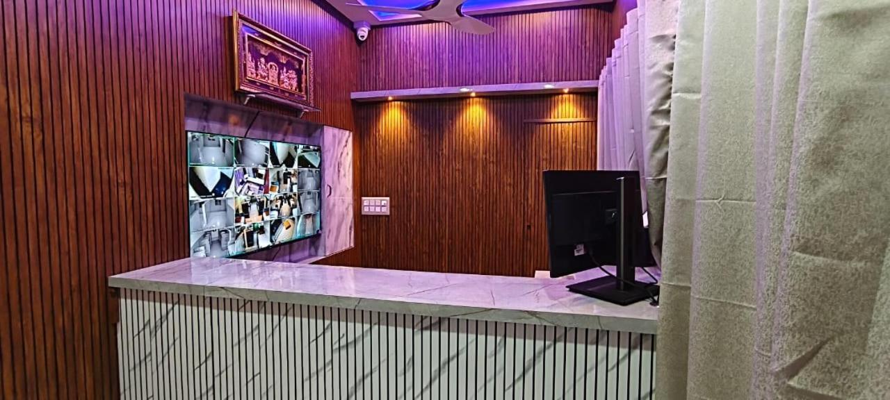 V R S Luxury Ac Dormitory Mysore Exterior foto